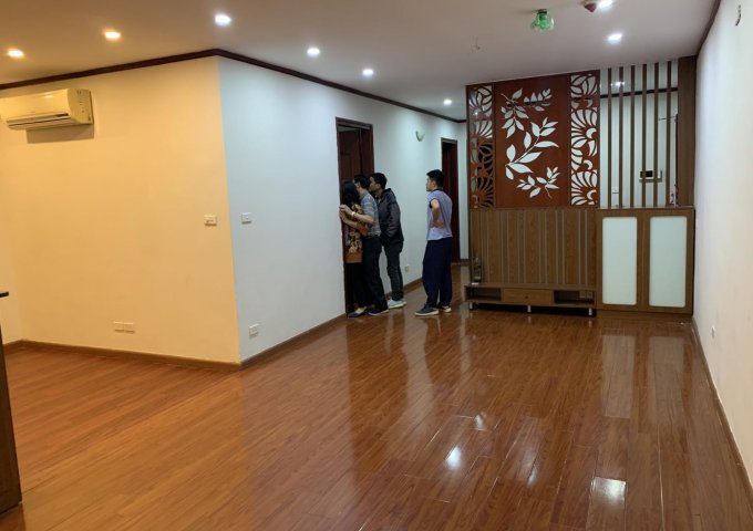 Cho thuê Chung cư Vinaconex1, 3 phòng ngủ 2vs, 115m2, full đồ, 12 triệu. LH 0377983070 