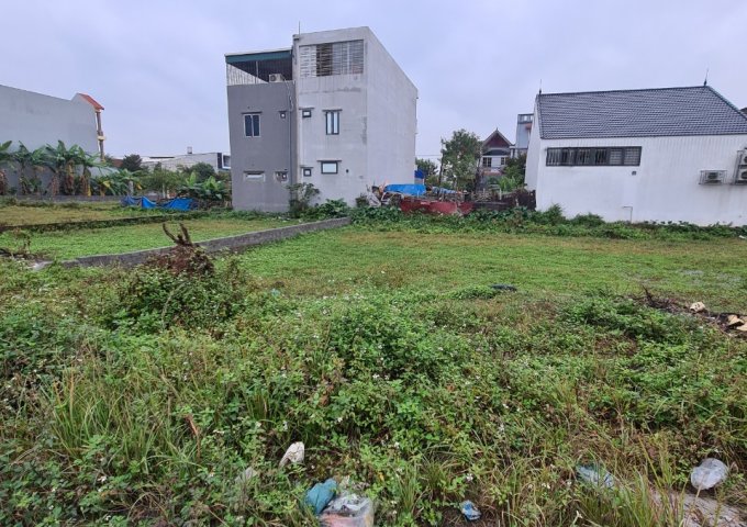 Bán đất ở chung cư Lương Quán Nam Sơn,195 m2 ,18 tr/m2