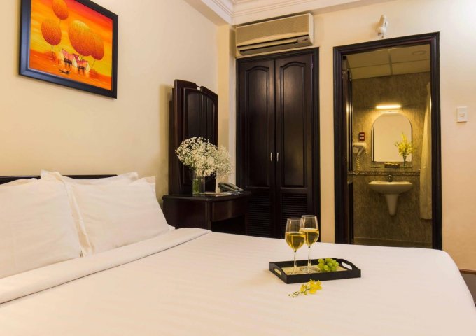 Cấn bán rẻ khách sạn 26 phòng Phường Bến Thành trung tâm Q1 TP. Sài Gòn