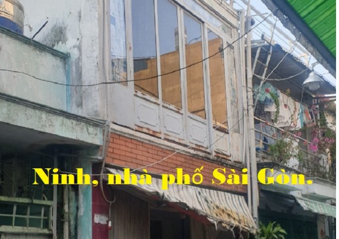 Nhà HXH Lạc Long Quân, P10, Tân Bình, 71m2, 2 tầng, nở hậu, giá rẻ.