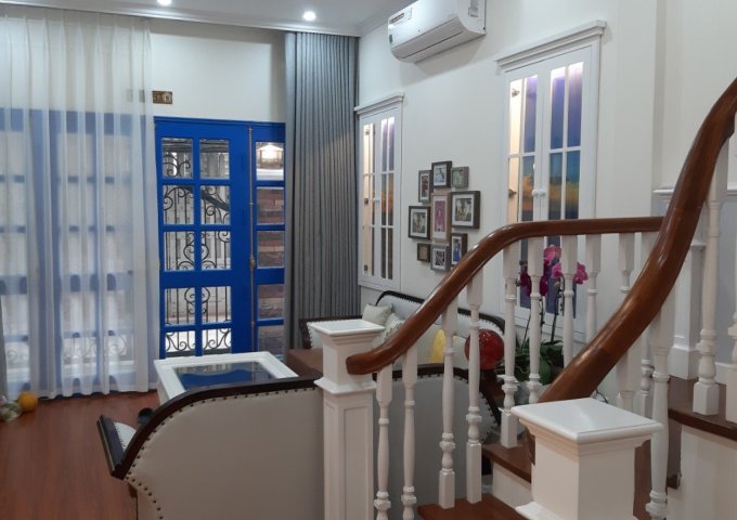 Chính chủ bán nhà riêng xây đẹp mới ở phố Sài Đồng, Long Biên, Hà Nội