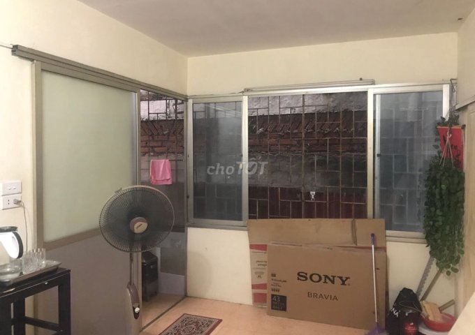 Chính chủ cho thuê nhà tập thể Dốc Thọ Lão, Lò Đúc, Hai Bà Trưng, Hà Nội.