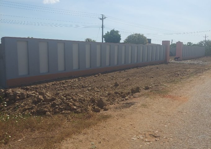 ĐẤT BÌNH THUẬN NÓNG THÊM TỪNG GIỜ, SINH LỢI TỪNG NGÀY BÁN ĐẤT CHÍNH CHỦ 4,3 HA TRƯỚC CÓ 50 M MẶT TIỀN, SAU CÓ CON ĐƯỜNG CHẠY RA KCN THẮNG HẢI Đ/C: SUỐI BANG, XÃ THẮNG HẢI, HUYỆN HÀM TÂN, TỈNH BÌNH THUẬN