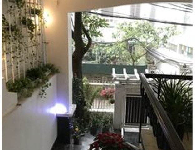 Bán Tòa Căn Hộ 10 Tầng Đặng Thai Mai 180m2 – 9.2m Mặt Tiền – Giá Bán 78 Tỷ