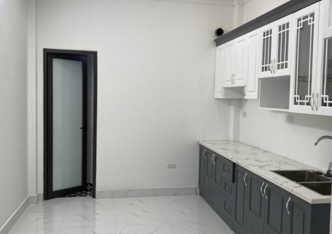 Bán nhà ngõ 559 Kim Ngưu, HBT,Hà Nội. DT 45m2x5T mới giá 4.4 tỷ 