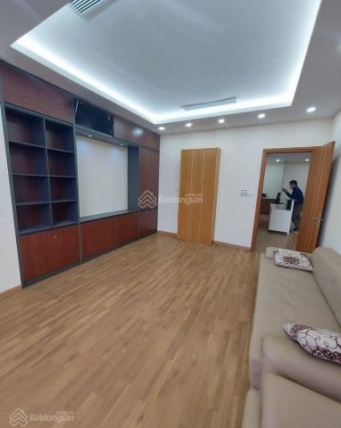 Bán căn chung cư 123m2 3PN, 37 Nguyễn Ngọc Vũ Cầu Giấy 3.5 tỷ