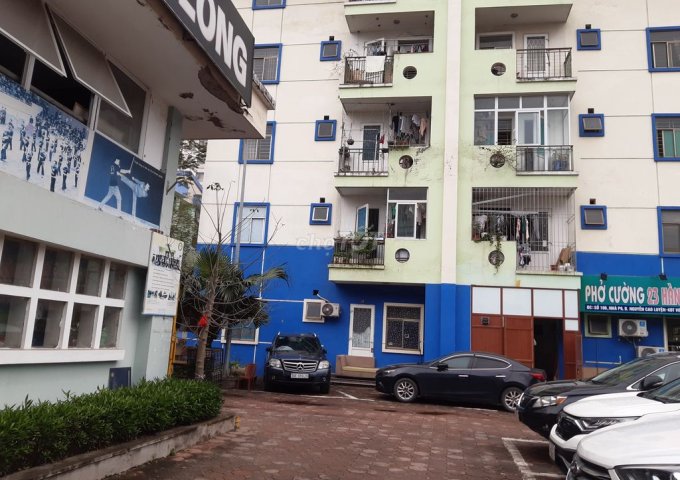 Chính chủ bán chung cư tầng 1 đô thị Việt Hưng, kinh doanh cực tốt.