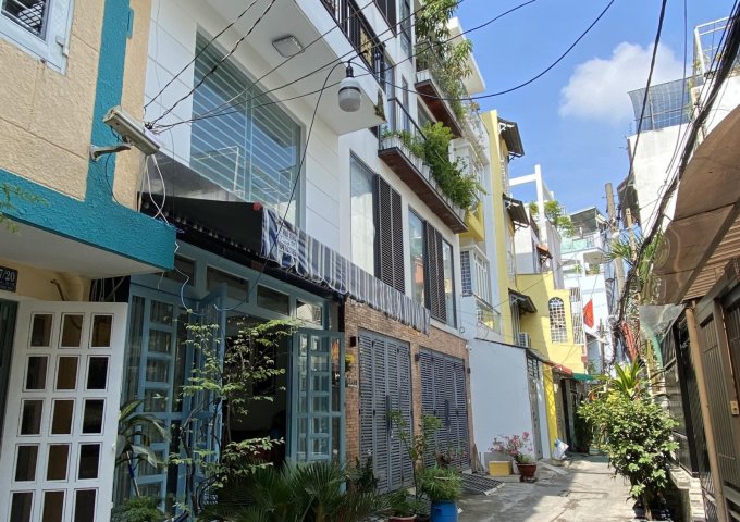 CHÍNH CHỦ CẦN BÁN GẤP NHÀ 1 TRỆT 3 LẦU TẠI QUẬN TÂN BÌNH