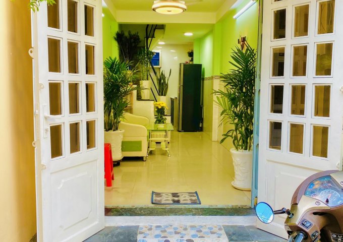 CHÍNH CHỦ CẦN BÁN GẤP NHÀ 1 TRỆT 3 LẦU TẠI QUẬN TÂN BÌNH