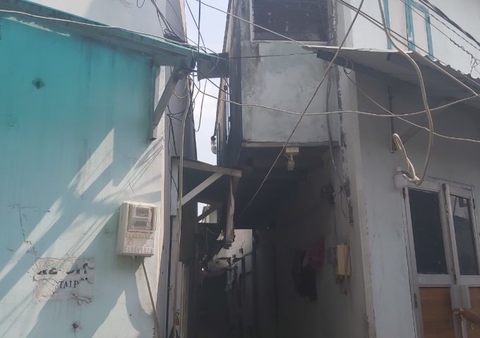 Cần bán gấp nhà hẻm 191 Hồ Học Lãm, phường An Lạc, quận Bình Tân. Lh: 0934884013 / 0914948438