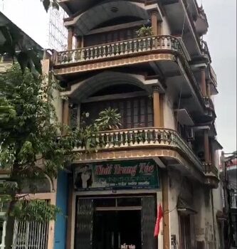 Chính chủ cho thuê nhà 3 tầng đường Quang Trung, trung tâm thành phố Uông Bí, Quảng Ninh