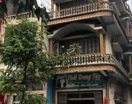 Chính chủ cho thuê nhà 3 tầng đường Quang Trung, trung tâm thành phố Uông Bí, Quảng Ninh