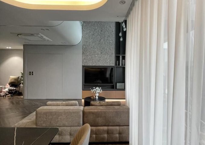 Bán căn Duplex (thông 2 tầng) 3PN 150m2 Ecogreen 286 Nguyễn Xiển full nội thất, ở sang như biệt thự