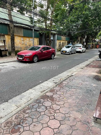 Cho thuê mặt bằng kinh doanh hoặc văn phòng tại ngõ 40 Tạ Quang Bửu, Bách Khoa, quận Hai Bà Trưng, HN