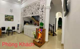 CHÍNH CHỦ CẦN BÁN NHANH CĂN NHÀ 3 TẦNG MẶT TIỀN ĐƯỜNG NGUYỄN SINH CUNG - TP HUẾ