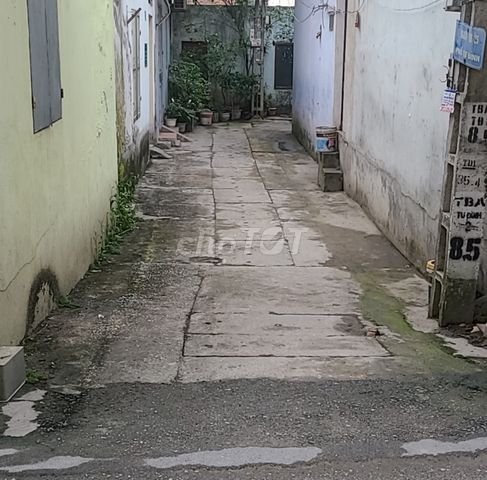 Cho thuê nhà 1 tầng 35m2, khu bộ đội, ô tô đỗ cửa tại ngõ 188/35 Phố Tư Đình, Phường Long Biên, Quận Long Biên, Hà Nội