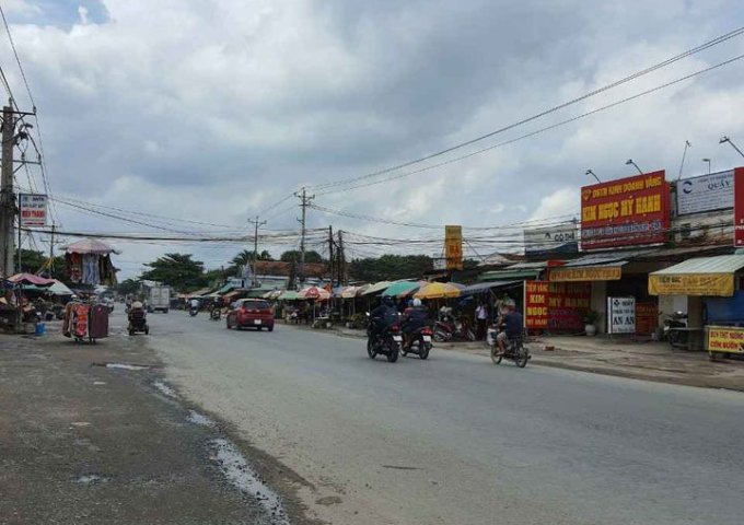 Cần bán gấp lô đất ngay 1 xẹt đường DT 825, xã Đức Hòa Thượng, 5x21( 105m2), giá 1 tỷ 5 thương lượng