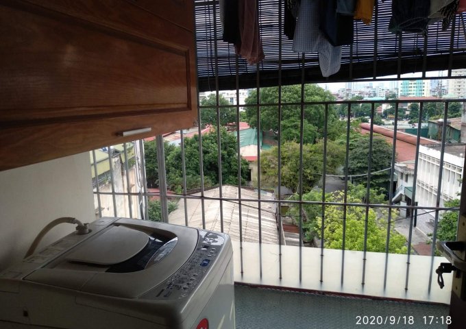 Chính chủ cần bán căn hộ tầng 6, chung cư 114 Phương Liệt, phường Phương Liệt, Thanh Xuân, Hà Nội.