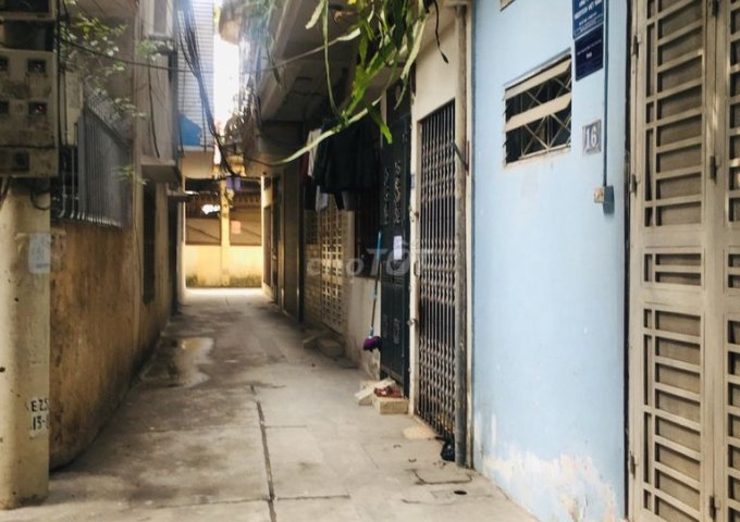 Cần cho thuê nhà địa chỉ: Số nhà 18, ngách 126/1, ngõ 126, phố Hoàng Văn Thái, Khương Mai, Thanh Xuân, Hà Nội.