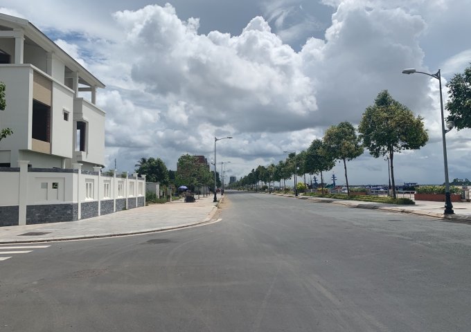 Khu biệt thự view sông ngay bến du thuyền Mỹ Tho Riverside, Tiền Giang