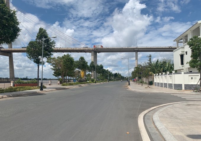 Khu biệt thự view sông ngay bến du thuyền Mỹ Tho Riverside, Tiền Giang
