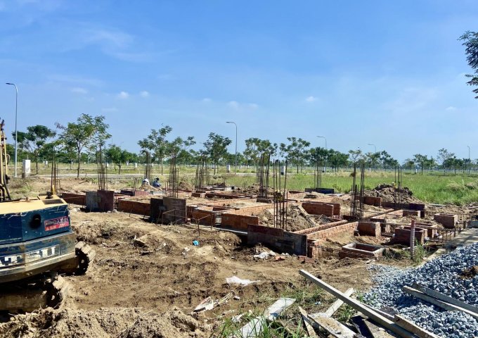 Đất nền Lago Centro đã có sổ đỏ, giá từ 17,5tr/m2, mặt tiền DT830