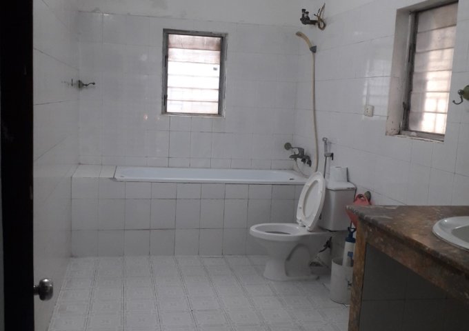 Chính chủ cho thuê nhà nguyên căn số 5, ngõ 240 Phố Định Công, phường Định Công, Hoàng Mai, Hà Nội.