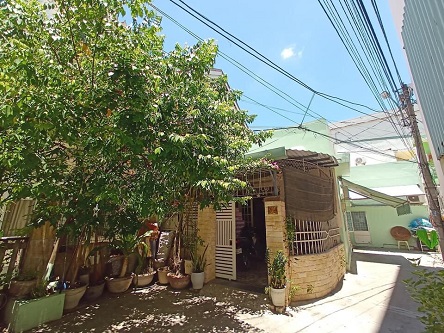 BÁN ĐẤT TẶNG NHÀ tại số 20/1 Phan Đình Phùng, Phường Hải Châu 1, Quận Hải Châu, Đà Nẵng.