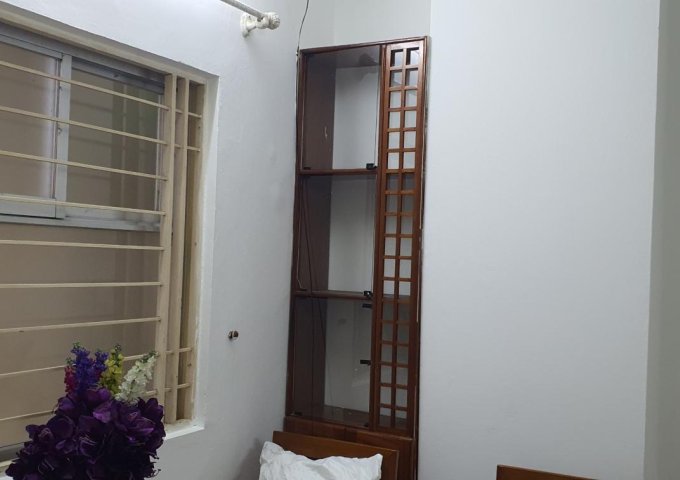 Bán gấp căn hộ A6B Nam Trung Yên, quận Cầu Giấy, Hà Nội