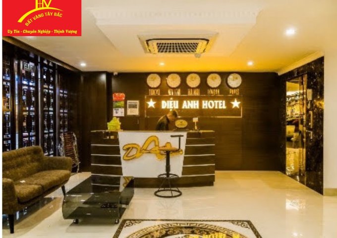 Bán Khách sạn 22 phòng + 1 sảnh kinh doanh phố Cốc Lếu trung tâm Lào Cai- LH: 0968317195
