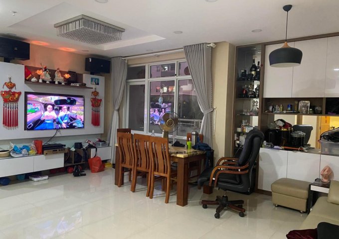 Bán căn hộ chung cư Him Lam Chợ Lớn diện tích 101m2 giá 4.3 Tỷ - Tặng toàn bộ nội thất hơn 600 TR