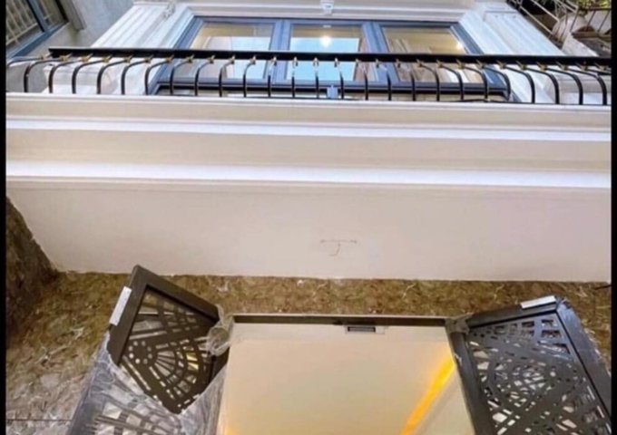 Cần cho thuê nhà ngõ 307 Nguyễn Xiển - Thanh Xuân 80m2x8ngủ giá tốt