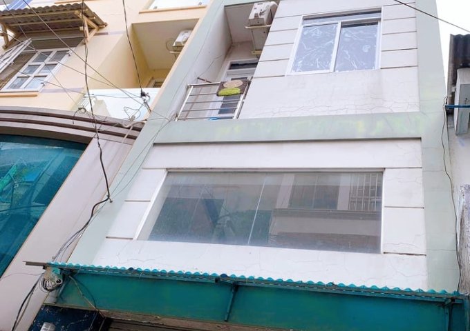 Nha trung tâm quận 10- Hòa Hảo- đang kinh doanh căn hộ dịch vụ- 30t mỗi tháng-40m2.