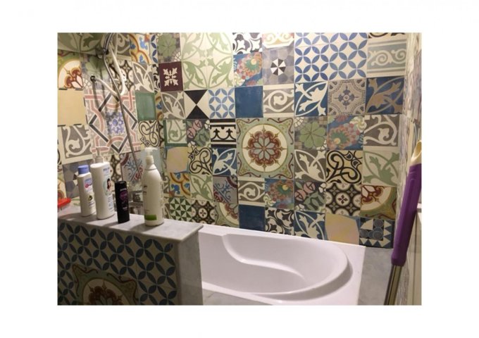 Cho thuê căn hộ ở tòa nhà 145 Nguyễn Trãi, ngay góc Tôn Thất Tùng- Nguyễn Trãi, Phường Bến Thành, Quận 1.