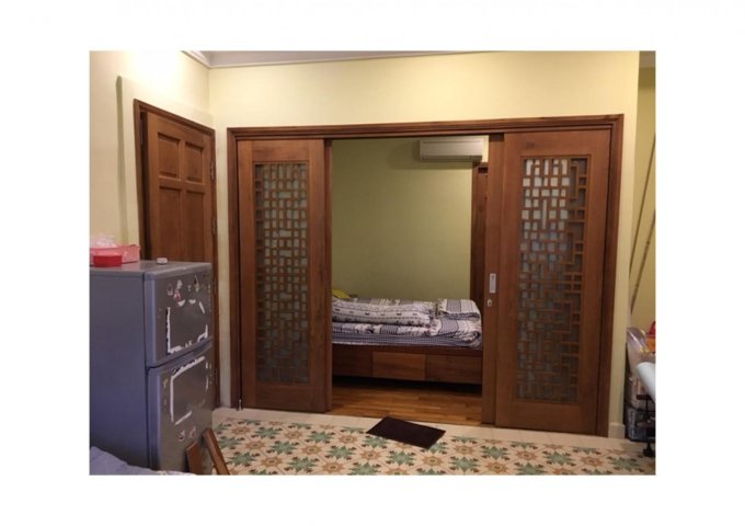 Cho thuê căn hộ ở tòa nhà 145 Nguyễn Trãi, ngay góc Tôn Thất Tùng- Nguyễn Trãi, Phường Bến Thành, Quận 1.