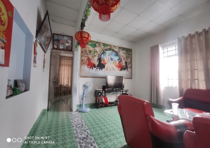Cần bán nhà mặt tiền Lê Hồng Phong giá 69tr/m2