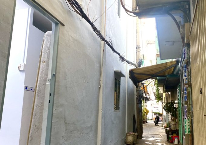 Bán nhà riêng tại Đường Phan Đăng Lưu, Phú Nhuận,  Hồ Chí Minh diện tích 32m2  giá 2.900 Tỷ