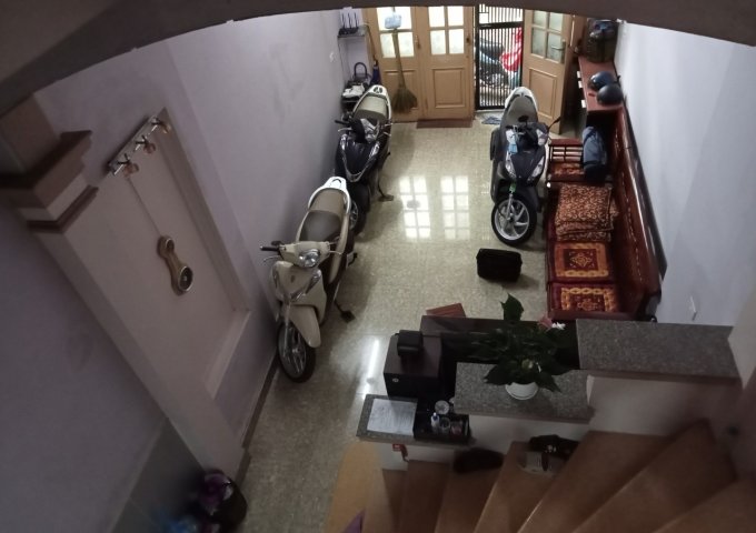 Chính chủ cần bán nhà 4 tầng số 2 tại ngách 56/125 phố Tứ Liên, Tây Hồ, Hà Nội.