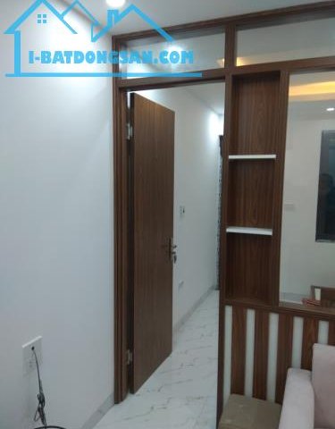 Cho thuê chung cư mini 2 phòng ngủ ngõ 189 Hoàng Hoa Thám, Ba Đình, Hà Nội