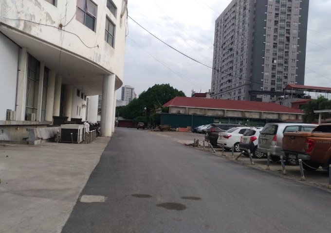 Cho Thuê Kho tại Triển Lãm Nông Nghiệp - Đầu đường PVĐ giao Hoàng Quốc Việt