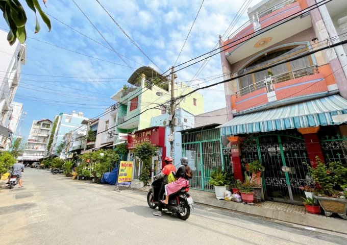 Bán nhà riêng tại Đường Nguyễn Sơn, Tân Phú