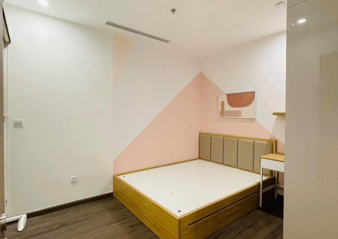 Cho thuê căn hộ full đồ Vinhome Symphony River Side, Long Biên. 50 m.2PN 12 triệu/th. LH: 0376692730