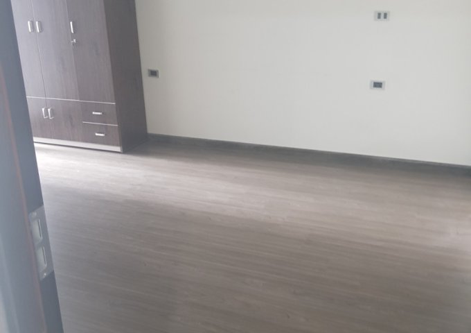 Cho thuê chung cư Stellar Garden Lê Văn Thiêm, 115m2, 3 phòng ngủ, đồ cơ bản, 20 triệu. LH 0377983070 