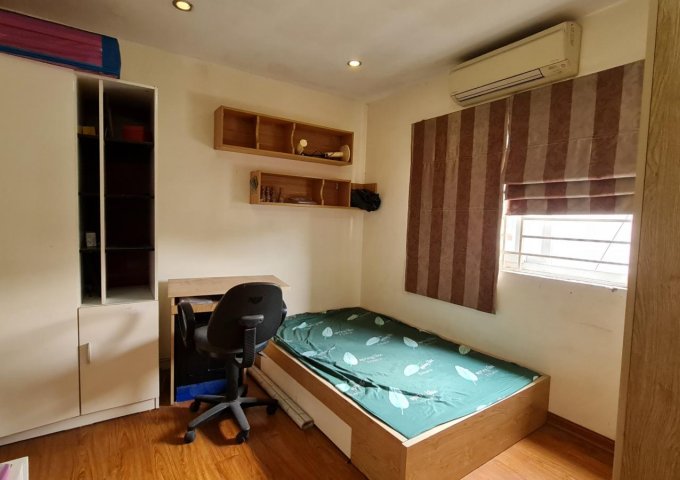 Bán gấp căn chung cư mini phố Trần Cung 38m2, tặng nội thất, 750 triệu