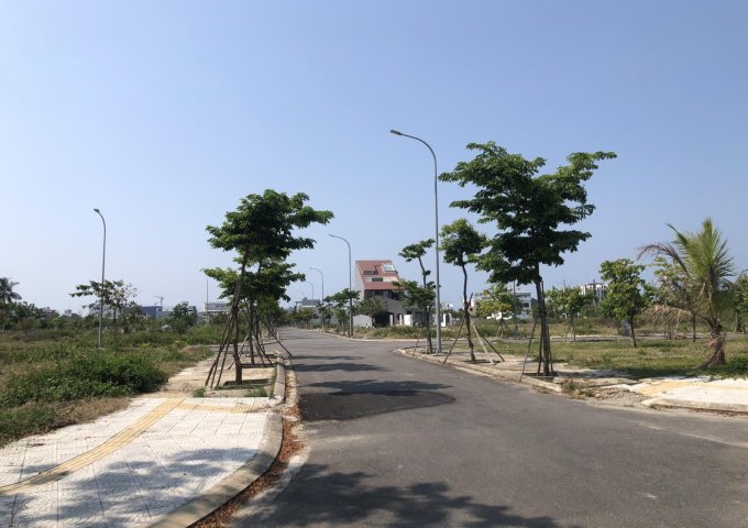 Bán đất FPT Đà Nẵng đường 9.5m thấp hơn thị trường 300 triệu