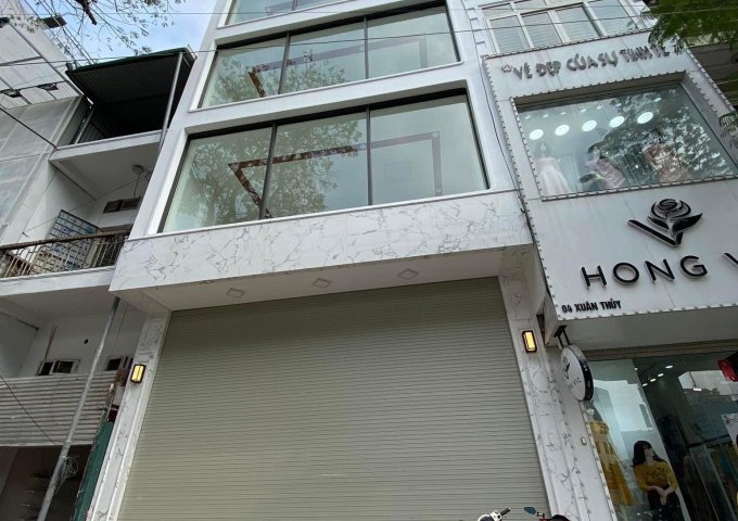 Cho thuê nhà mặt phố Cầu Giấy, 102mx 8T làm thẩm mỹ, showroom, văn phòng