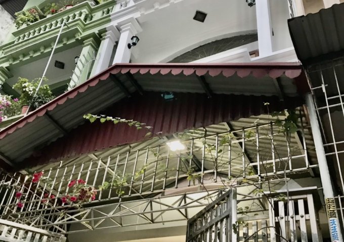 Bán nhà riêng tại Đường Chợ Hàng, Lê Chân,  Hải Phòng diện tích 44m2  giá 2,600 Tỷ