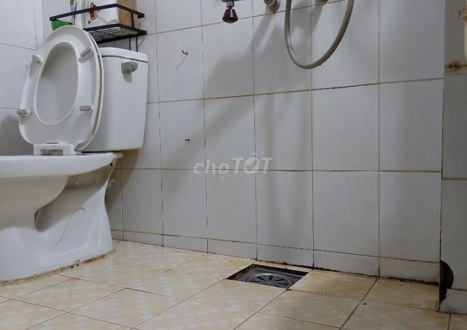 Cần bán căn hộ khu tập thể Bộ Công An trong ngõ Văn Hương,Phường Hàng Bột, Quận Đống Đa, Hà Nội