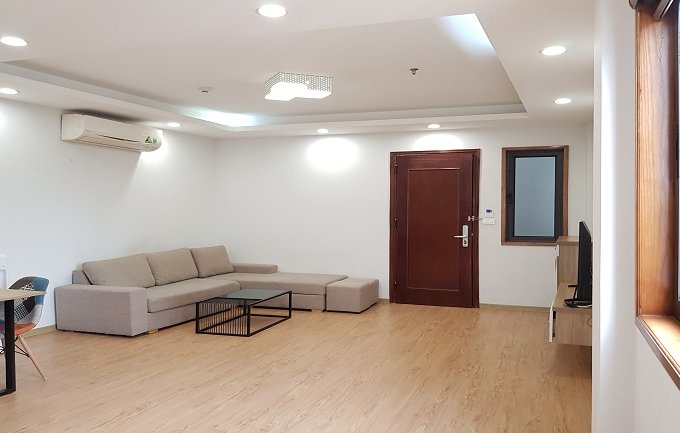 Cho thuê căn hộ dịch vụ tại Yên Phụ, Tây Hồ, 65m2, 1PN, đầy đủ nội thất hiện đại, ban công