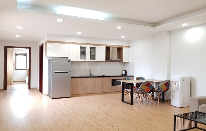 Cho thuê căn hộ dịch vụ tại Yên Phụ, Tây Hồ, 65m2, 1PN, đầy đủ nội thất hiện đại, ban công